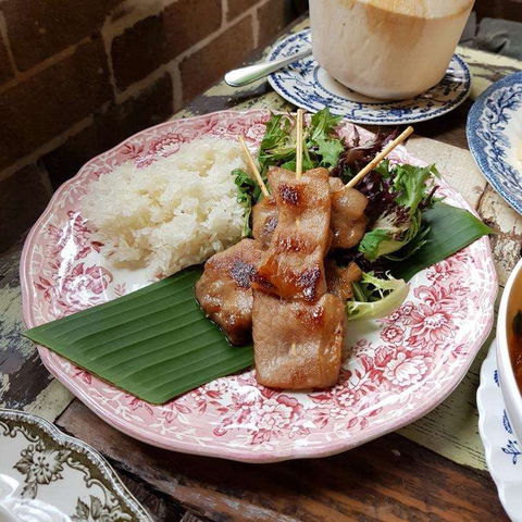 Early Bird - Accommodation Sunshine Coast 0