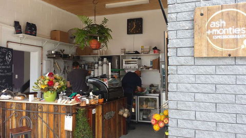 Ash + Monties Espresso Bar And Kitchen - Accommodation Sunshine Coast 0