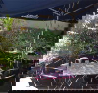 Herbees Cafe - Accommodation Sunshine Coast