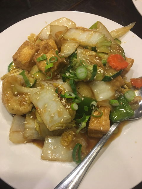 Mr Deng's Chinese Restaurant - Accommodation Sunshine Coast 0