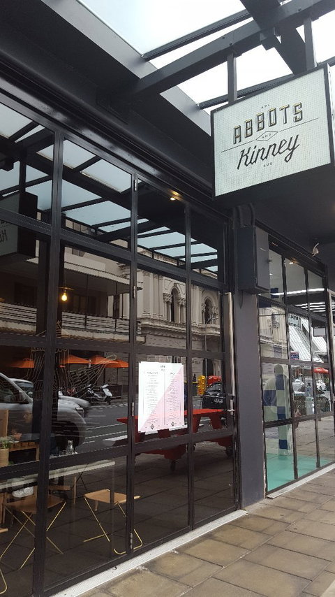 Abbots And Kinney - Accommodation Sunshine Coast 1