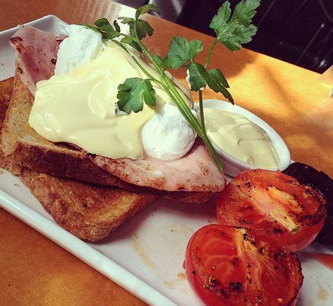 Agatha's Licensed Cafe - Accommodation Sunshine Coast 9