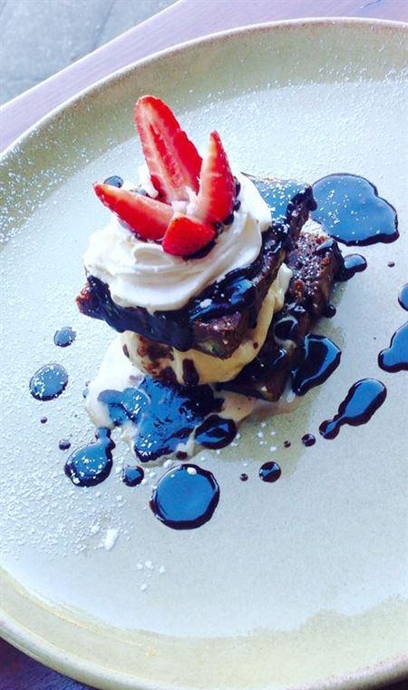 Agatha's Licensed Cafe - Accommodation Sunshine Coast 4