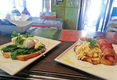 Agatha's Licensed Cafe - Accommodation Sunshine Coast 7