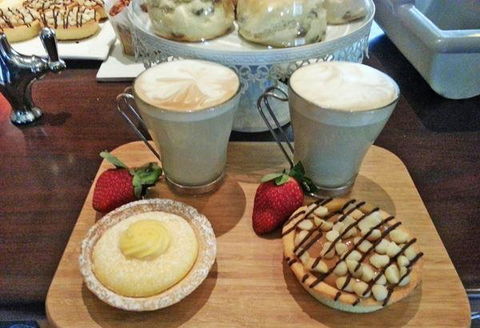 Agatha's Licensed Cafe - Accommodation Sunshine Coast 8