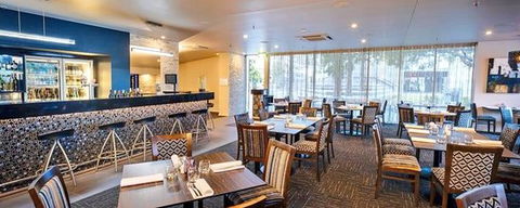 A Touch Of Salt Restaurant - Accommodation Sunshine Coast 0