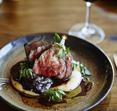 V Series - Accommodation Sunshine Coast 9