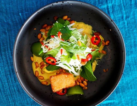 V Series - Accommodation Sunshine Coast 7