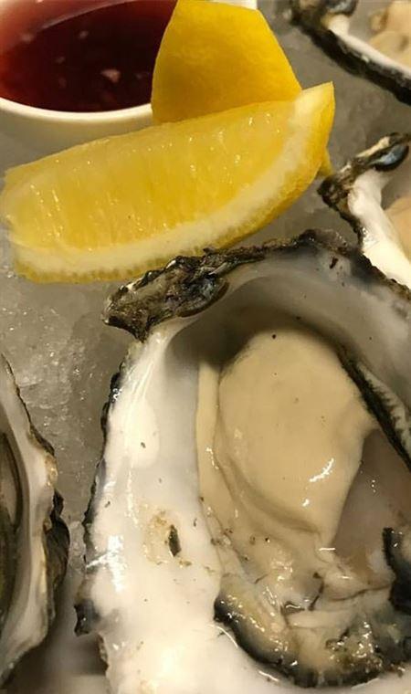 RST Seafood Restaurant - Accommodation Sunshine Coast 9