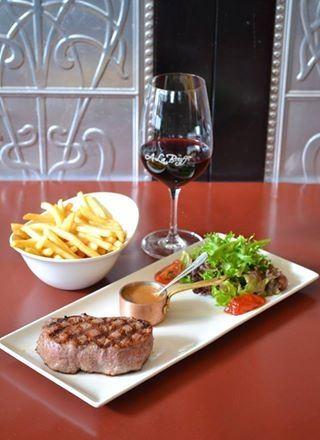 A La Bouffe Bar & Bistro - Accommodation Sunshine Coast 10