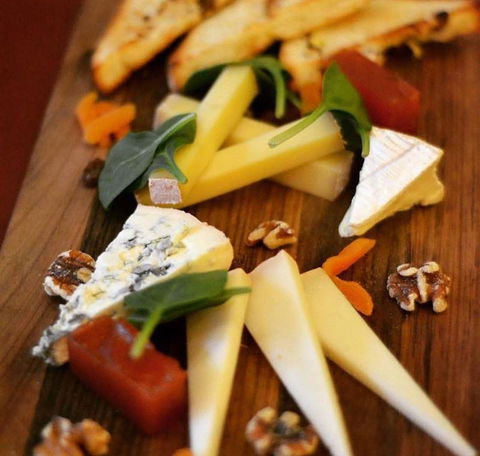 A La Bouffe Bar & Bistro - Accommodation Sunshine Coast 5