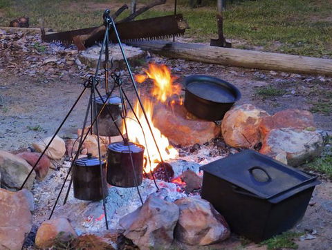 Marksie's Stockman's Camp Tucker Night - Accommodation Sunshine Coast 0