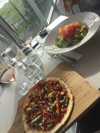 Cove Bar And Restaurant - Accommodation Sunshine Coast 0