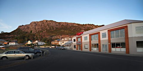 Hursey Seafoods - Accommodation Sunshine Coast 0