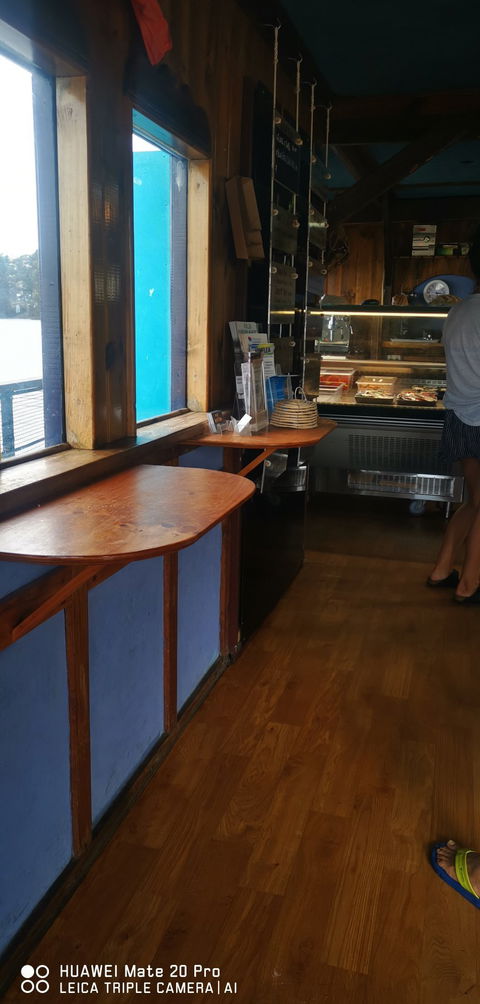 Skippers Floating Eatery - Accommodation Sunshine Coast 2