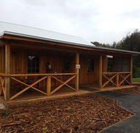 Thistle Hut - Accommodation Sunshine Coast