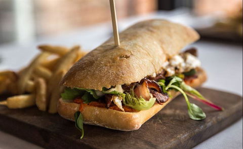 The Terrace Hotel - Accommodation Sunshine Coast 3