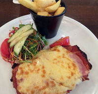 Arundel Tavern - Accommodation Sunshine Coast