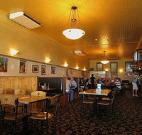 Carrollee Hotel - Accommodation Sunshine Coast