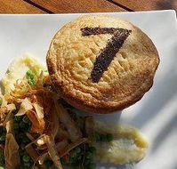 Sevenhill Hotel - Accommodation Sunshine Coast