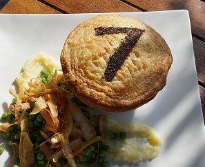 Sevenhill Hotel - Accommodation Sunshine Coast 0