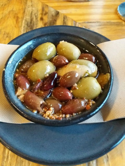 The Commercial Boutique Hotel - Accommodation Sunshine Coast 2