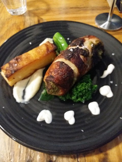 The Commercial Boutique Hotel - Accommodation Sunshine Coast 3