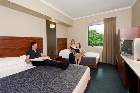 Rocklea International Hotel - Accommodation Sunshine Coast 6