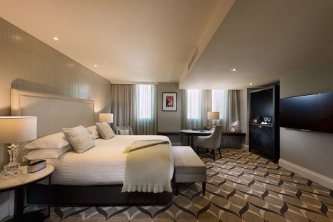 Mayfair Hotel - Accommodation Sunshine Coast 8