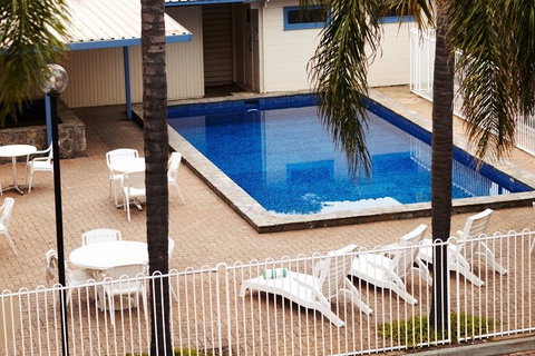 Royal Coach Motor Inn - Accommodation Sunshine Coast 3