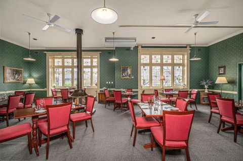 Cotswold Gardens - Accommodation Sunshine Coast 7