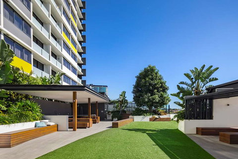 Alcyone Hotel Residences - Accommodation Sunshine Coast 3