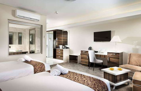 Swan River Hotel - Accommodation Sunshine Coast 3