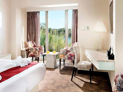 Swan River Hotel - Accommodation Sunshine Coast 4