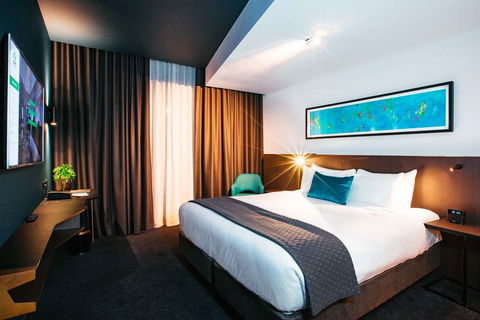 Eatons Hill Hotel - Accommodation Sunshine Coast 4