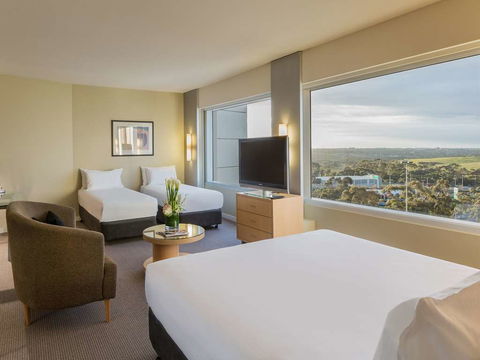 PARKROYAL Melbourne Airport - Accommodation Sunshine Coast 3