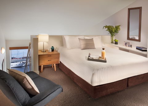 Somerset on the Pier - Accommodation Sunshine Coast 11