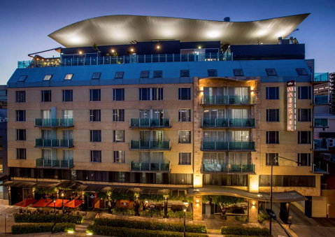Majestic Roof Garden Hotel - Accommodation Sunshine Coast 0
