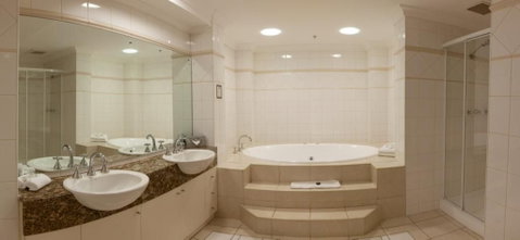 Quality Apartments Adelaide Central - Accommodation Sunshine Coast 2
