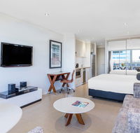 Meriton Suites Broadbeach - Accommodation Sunshine Coast