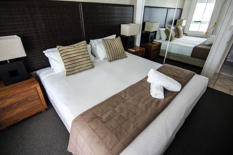 Phoenician Resort - Accommodation Sunshine Coast 1