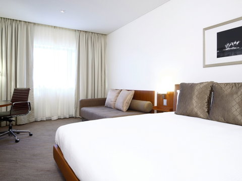 Novotel Canberra - Accommodation Sunshine Coast 0