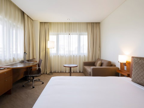 Novotel Canberra - Accommodation Sunshine Coast 4