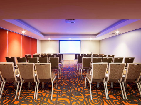 Novotel Canberra - Accommodation Sunshine Coast 7