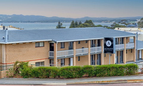 Albany Motel & Apartments - Accommodation Sunshine Coast 0