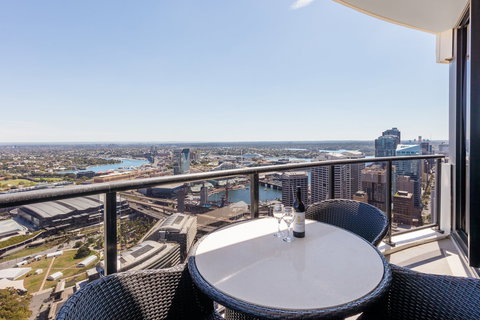 Meriton Suites Kent Street - Accommodation Sunshine Coast 2