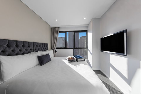 Meriton Suites Kent Street - Accommodation Sunshine Coast 7
