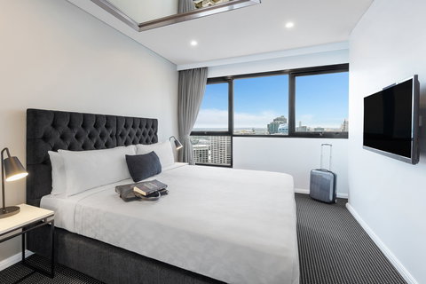Meriton Suites Kent Street - Accommodation Sunshine Coast 11