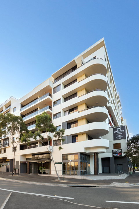 Meriton Suites Waterloo - Accommodation Sunshine Coast 0