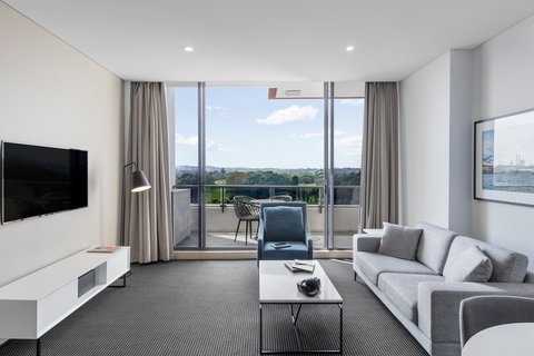 Meriton Suites Waterloo - Accommodation Sunshine Coast 3
